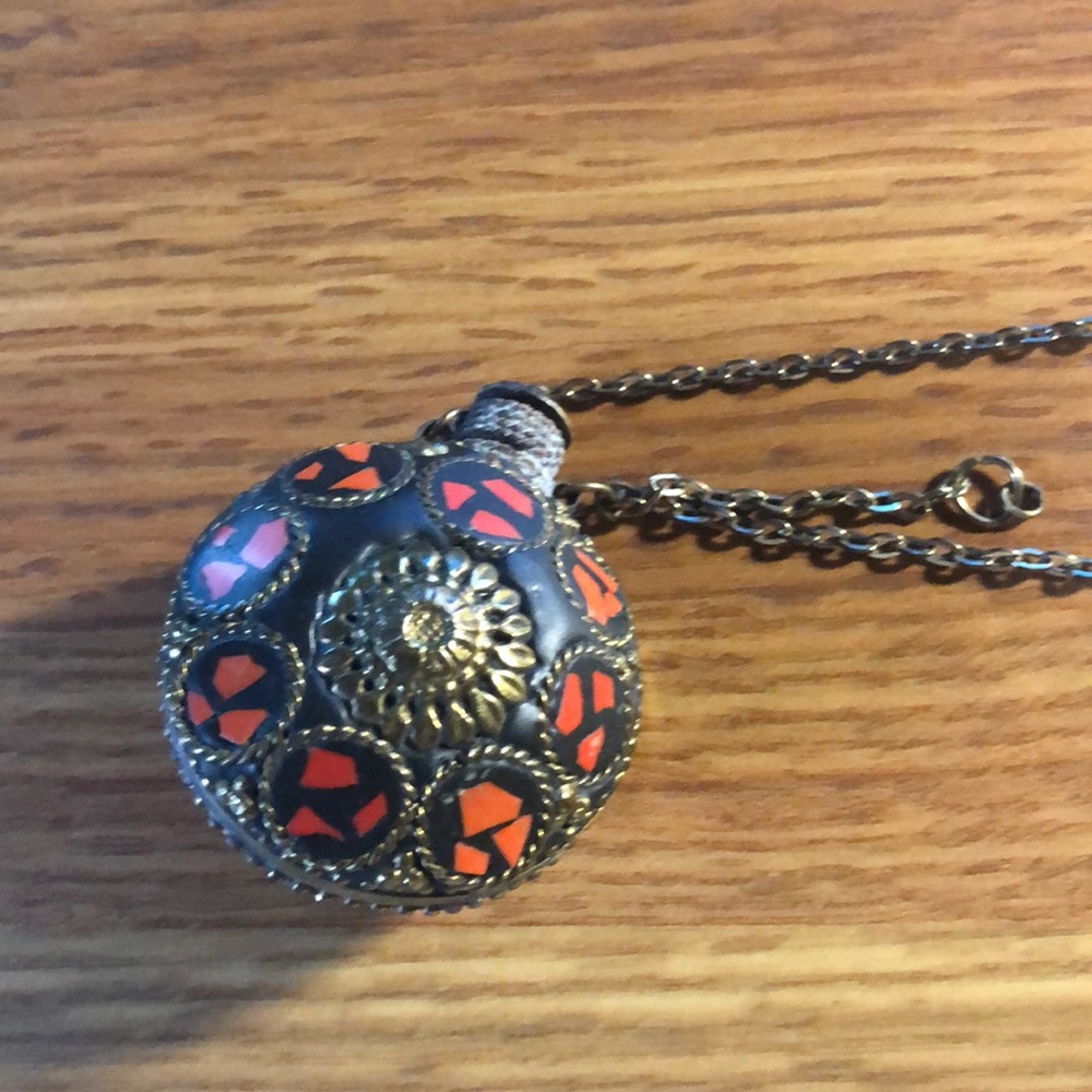 ZAD Perfume Necklace